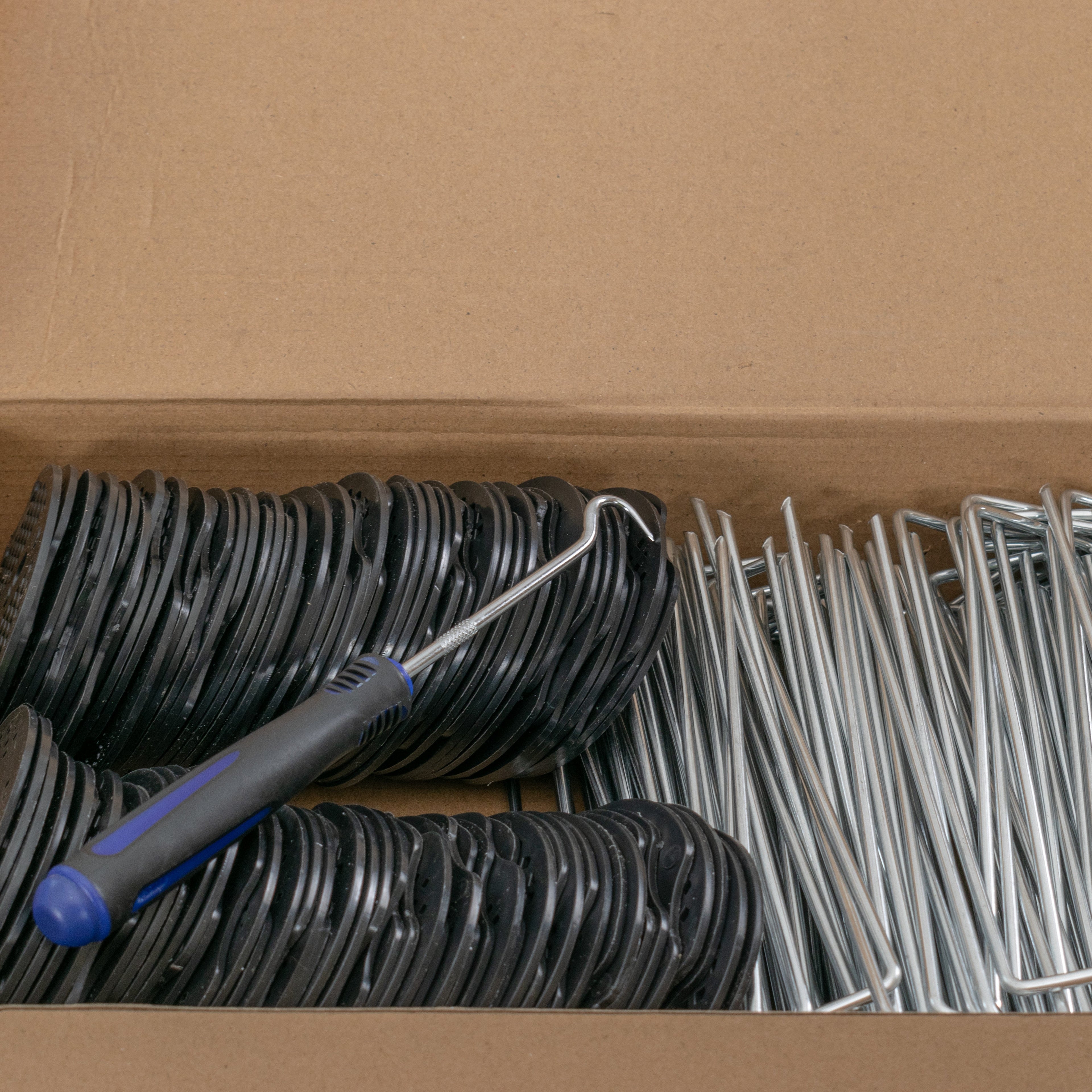 Metal Pegs (6"/150mm) with Buffer Washer and Blue Removal Tool Set Hold Down Pegs Securing Pin Staples_8